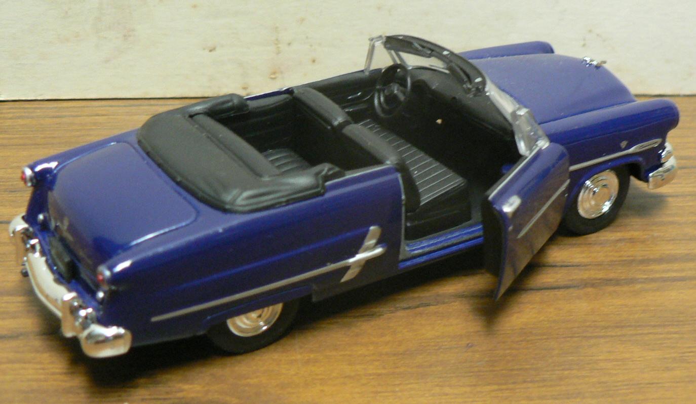 1953 Ford Sunliner